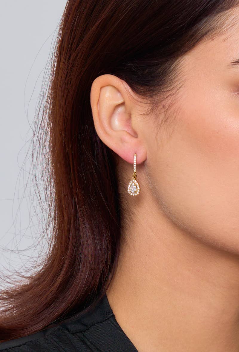 Rhinestone hoop earrings: Yellow gold