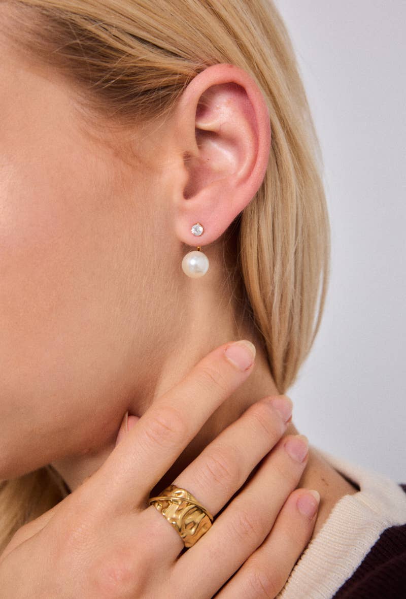 Stainless steel earrings: Gold / 100% Stainless steel